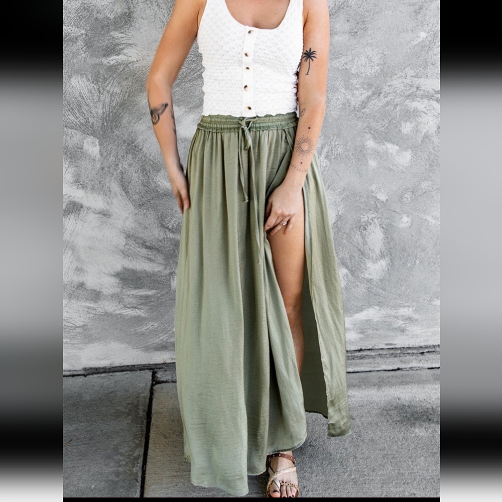 Skirt- slit little fancy